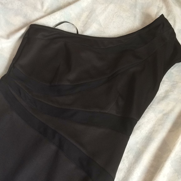 Dress size small - Picture 2 of 3